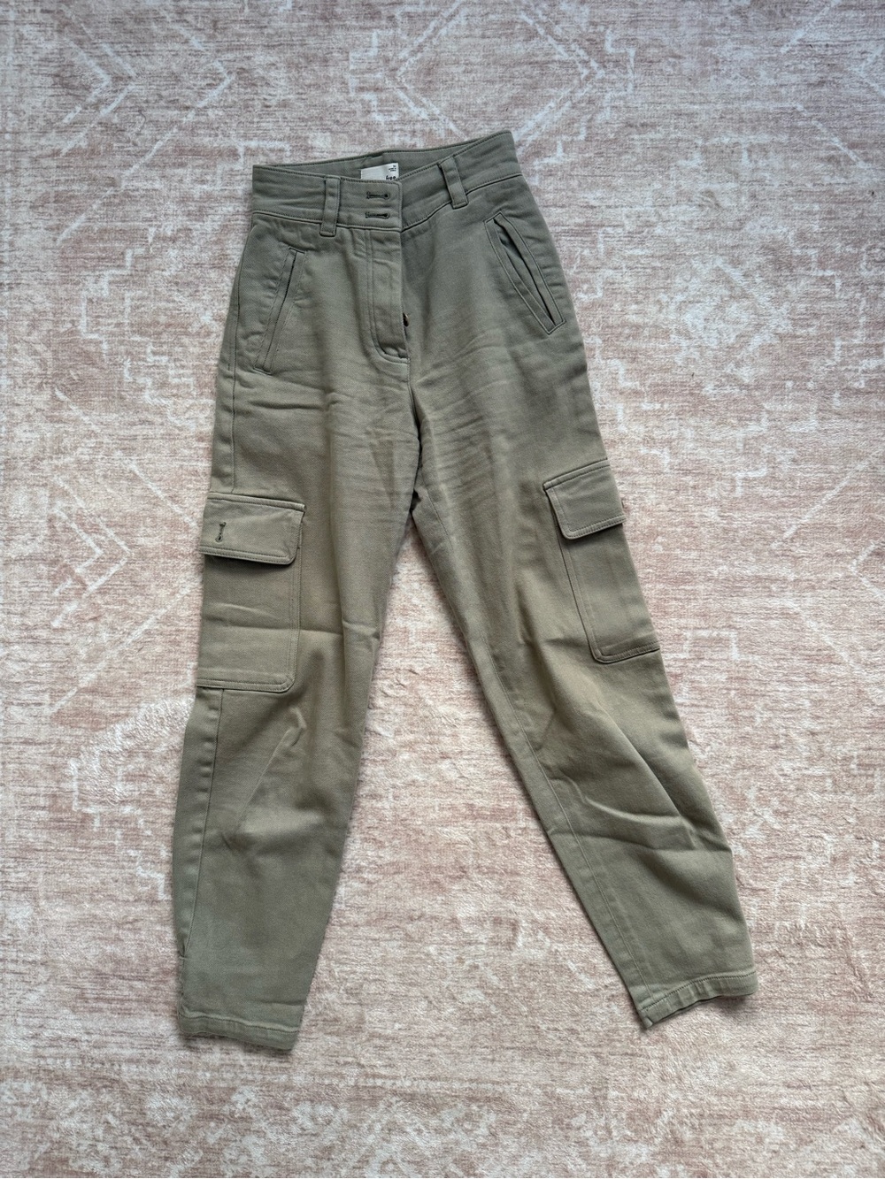 Wilfred Olive Green High-Rise Cargo Pants